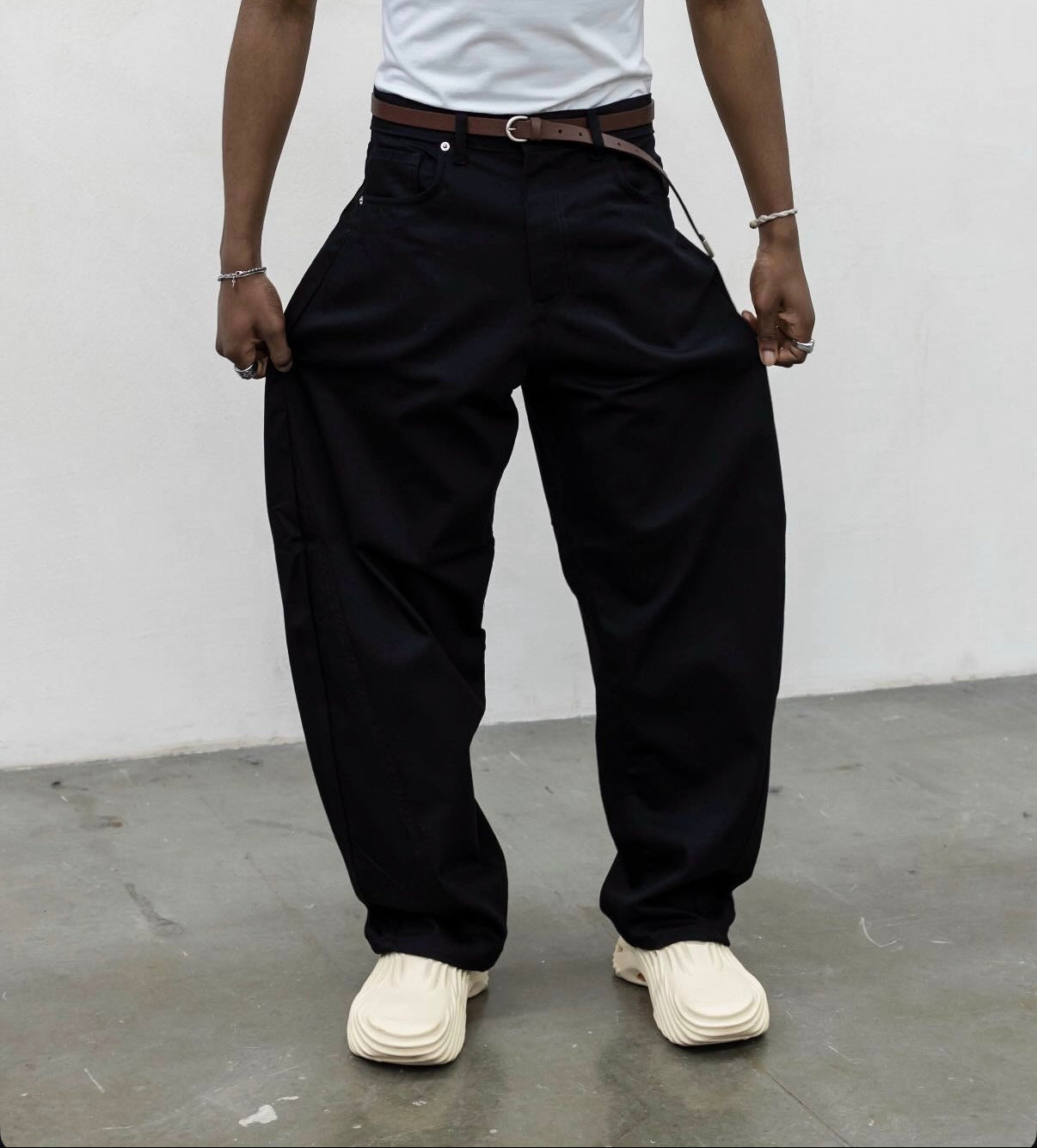 balloon jeans black