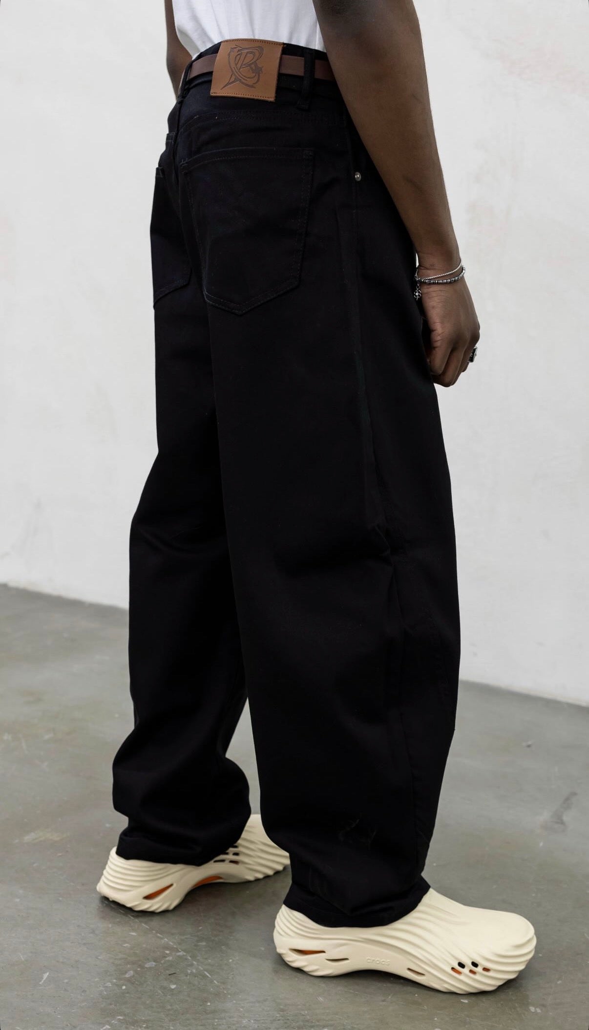 balloon jeans black