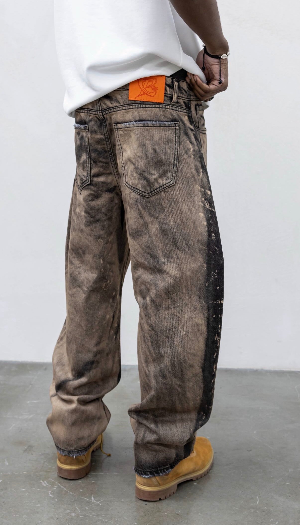 BALLOON jeans present