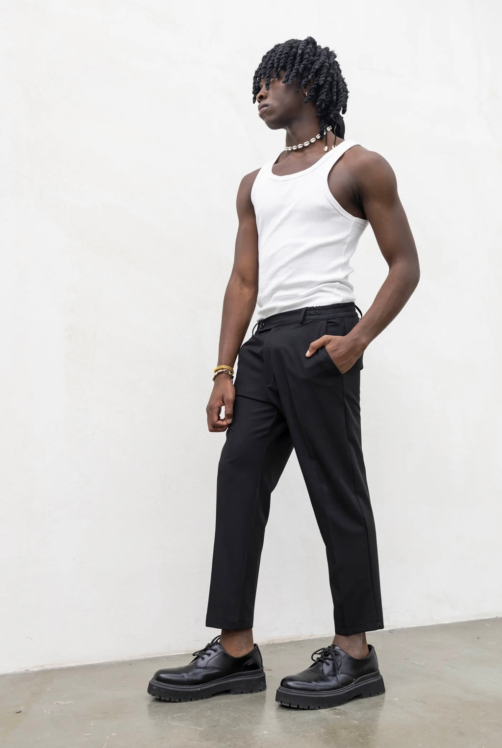 pantalone chinos